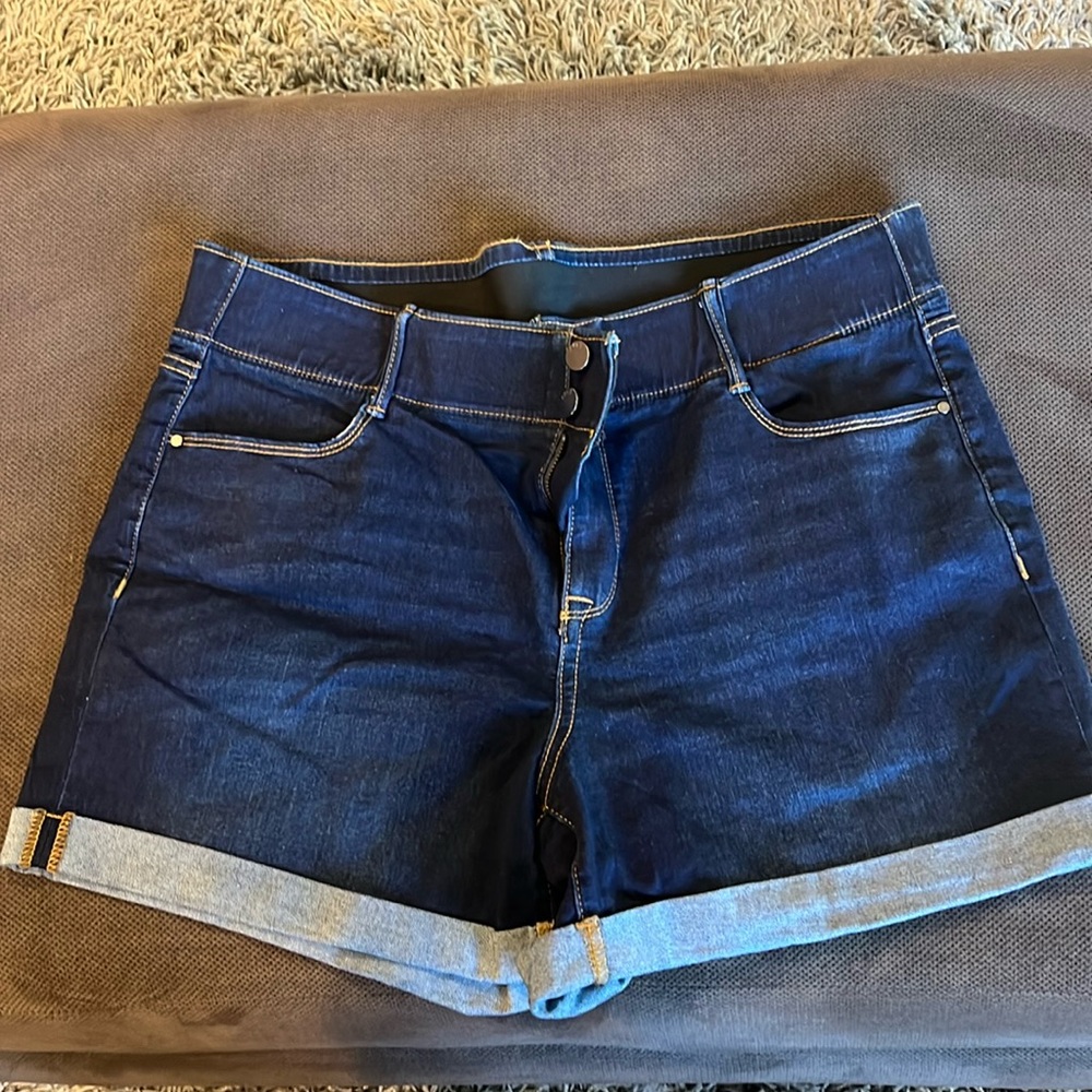 Women’s Jean shorts